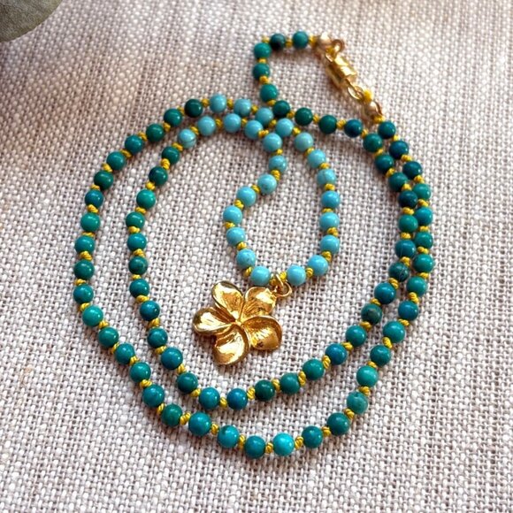 Turquoise Hand Knotted Necklace with Gold Vermeil Flower Charm - Made in Canada - Picture 3 of 8